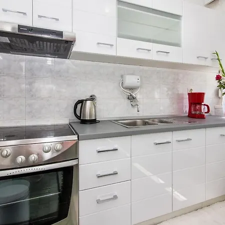 Luxury Center Apartment